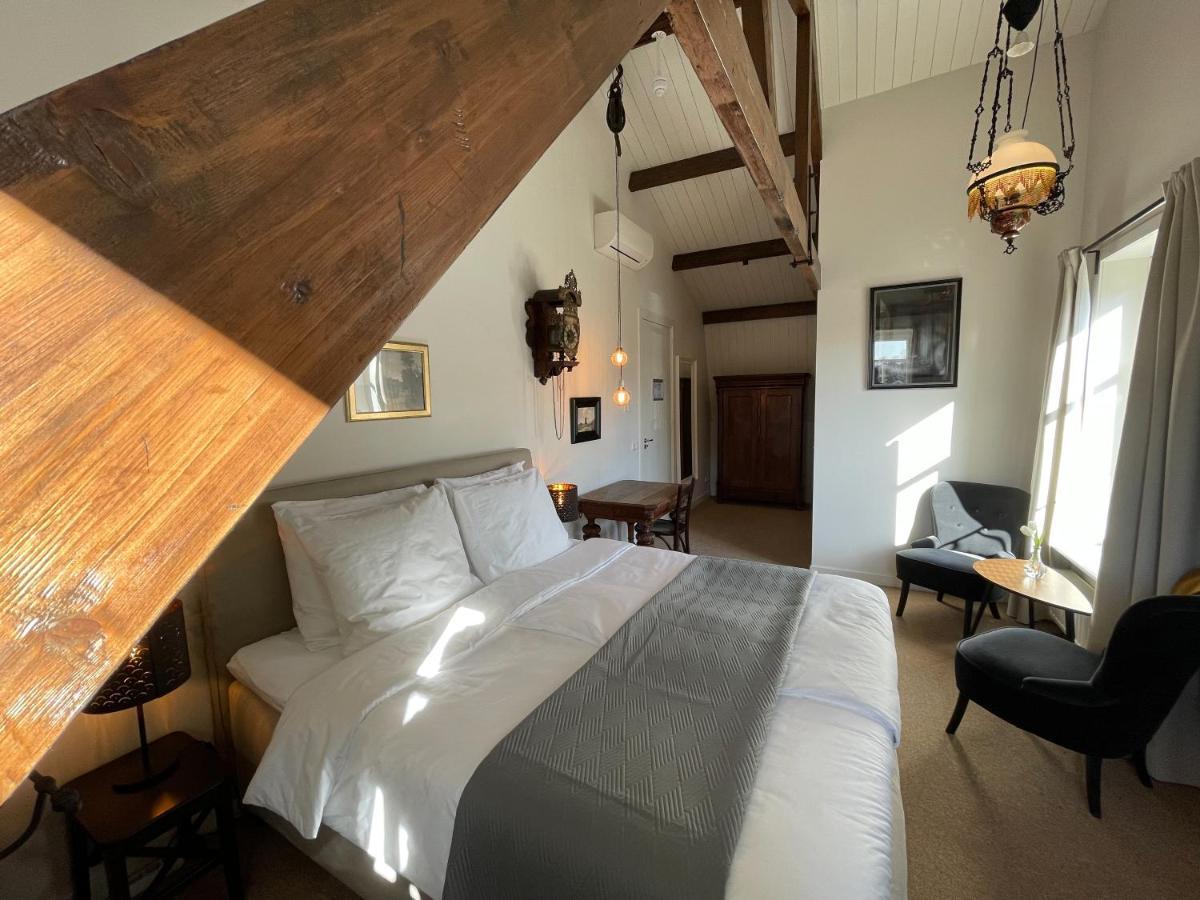 Bnb 'T Ambacht - Boutique Hotel Hendrik-Ido-Ambacht Eksteriør bilde