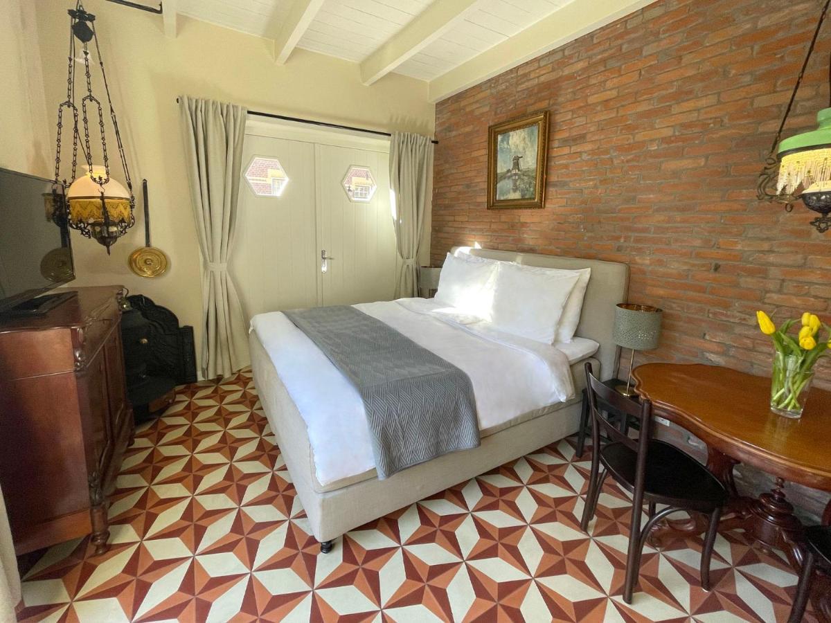Bnb 'T Ambacht - Boutique Hotel Hendrik-Ido-Ambacht Eksteriør bilde